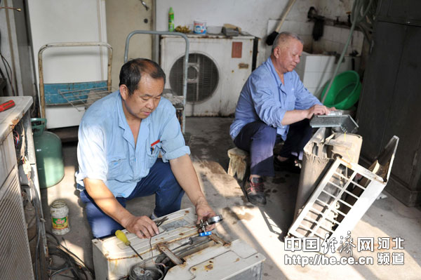 中国经济网：mg冰球突破“空调医生”牛会林 25年为企业节约1000万维修费