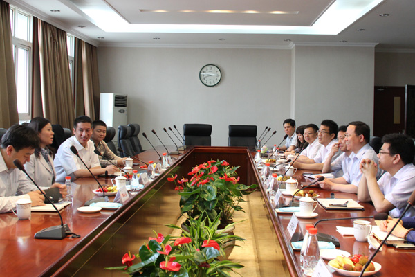 联邦制药客人到冰球突破-冰球突破豪华版_mg冰球游戏制药考察交流<br />