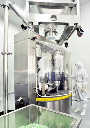 mg冰球突破华民公司河北省首家通过新版GMP认证